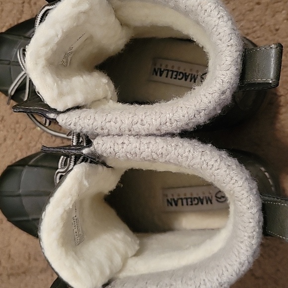 Boots - Picture 5 of 5